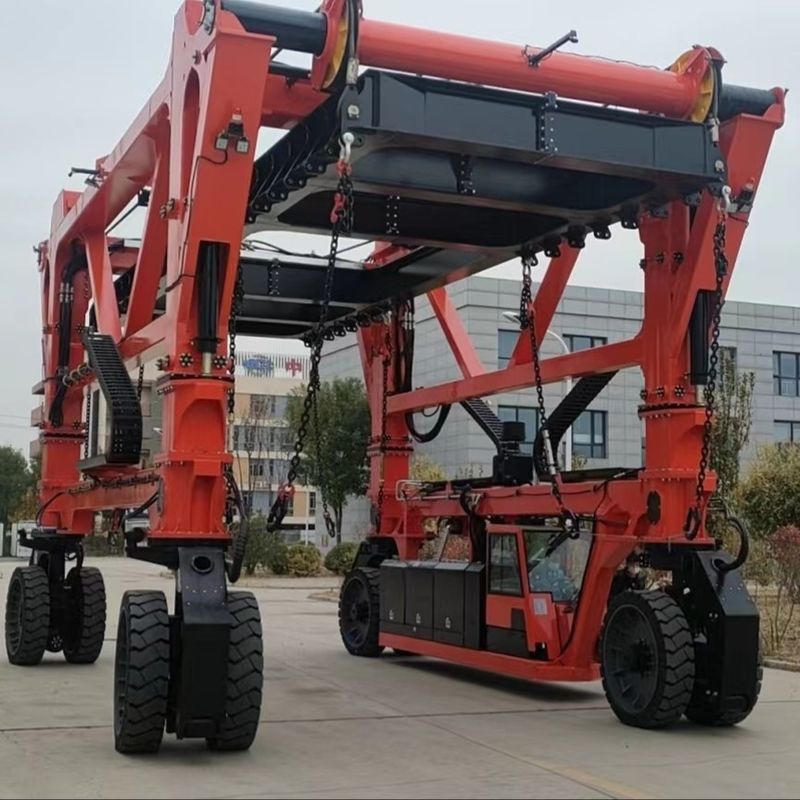 80T Industrial Straddle Carrier Truck 5km/H 3km/H Untuk Kargo Besar