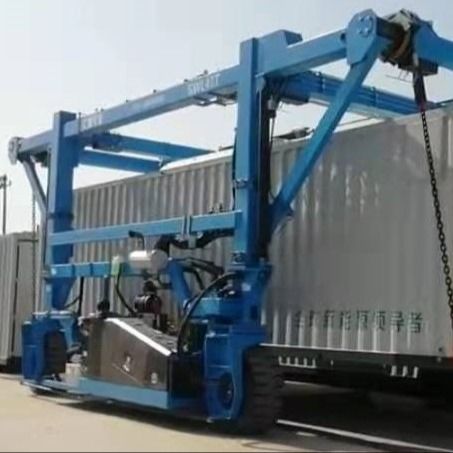 Blue Industrial Straddle Carrier Manufacturer Mudah Dioperasikan Untuk Produk Baja