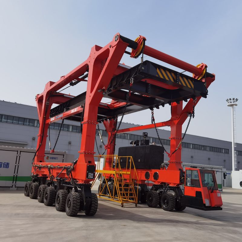 80T Industrial Straddle Carrier Truck 5km/H 3km/H Untuk Kargo Besar
